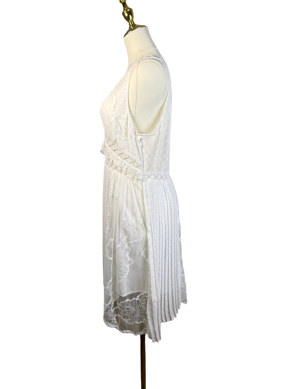 Foxiedox Babette Sleeveless Lace Insert Pleated Mini Dress - Picture 4 of 10
